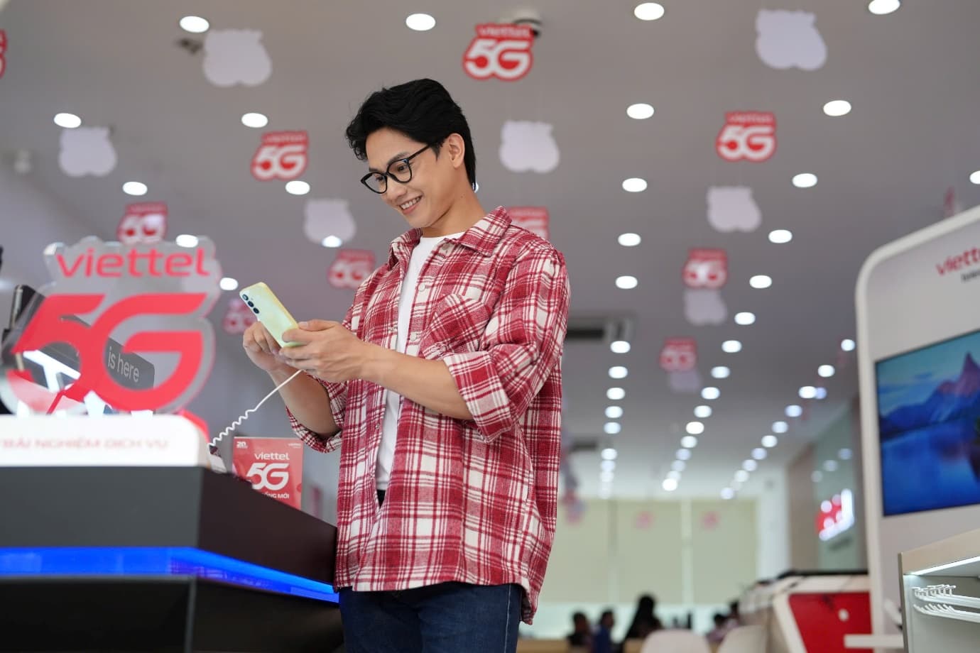 Đăng ký 4G 5G Viettel trải nghiệm ngay các gói kết nối Internet data khủng mọi lúc mọi nơi